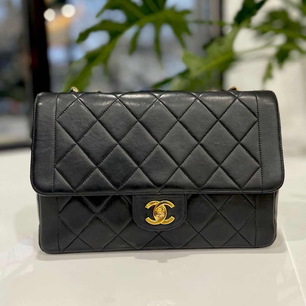SOLD Chanel Vintage flap Bag 24k ghw